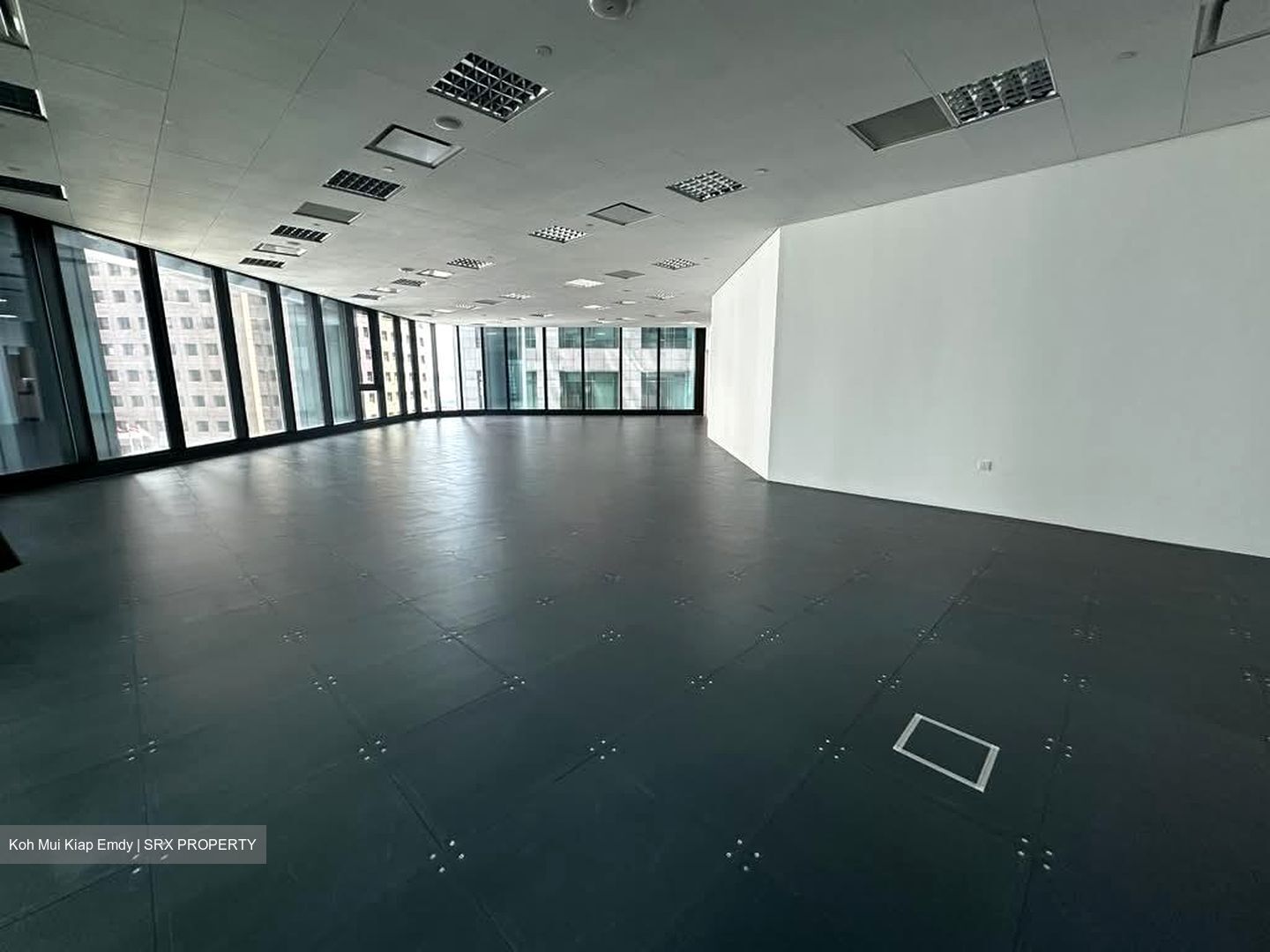 Hub Synergy Point (D2), Office #567608131